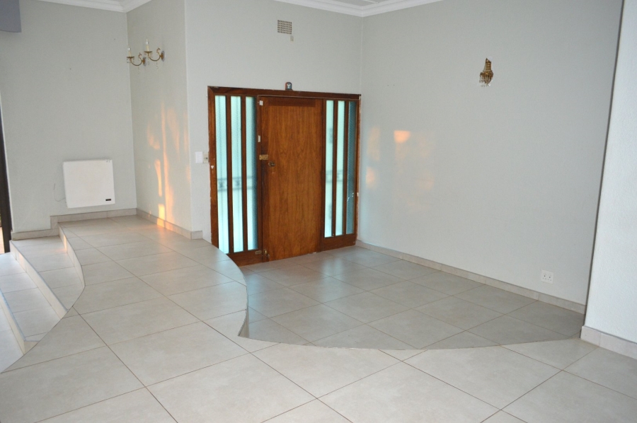 3 Bedroom Property for Sale in Flamwood North West